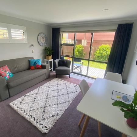 Superb Beachside Location, Private And Tranquil Lägenhet Mount Maunganui Exteriör bild